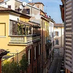 Laura - Residenze Estensi شقة *