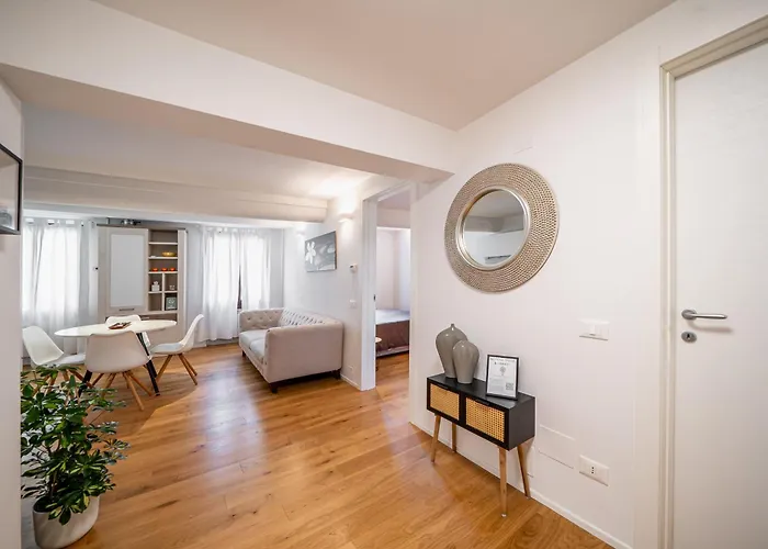 Laura - Residenze Estensi * Μόντενα