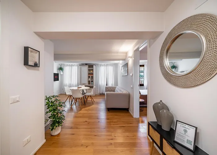 Laura - Residenze Estensi